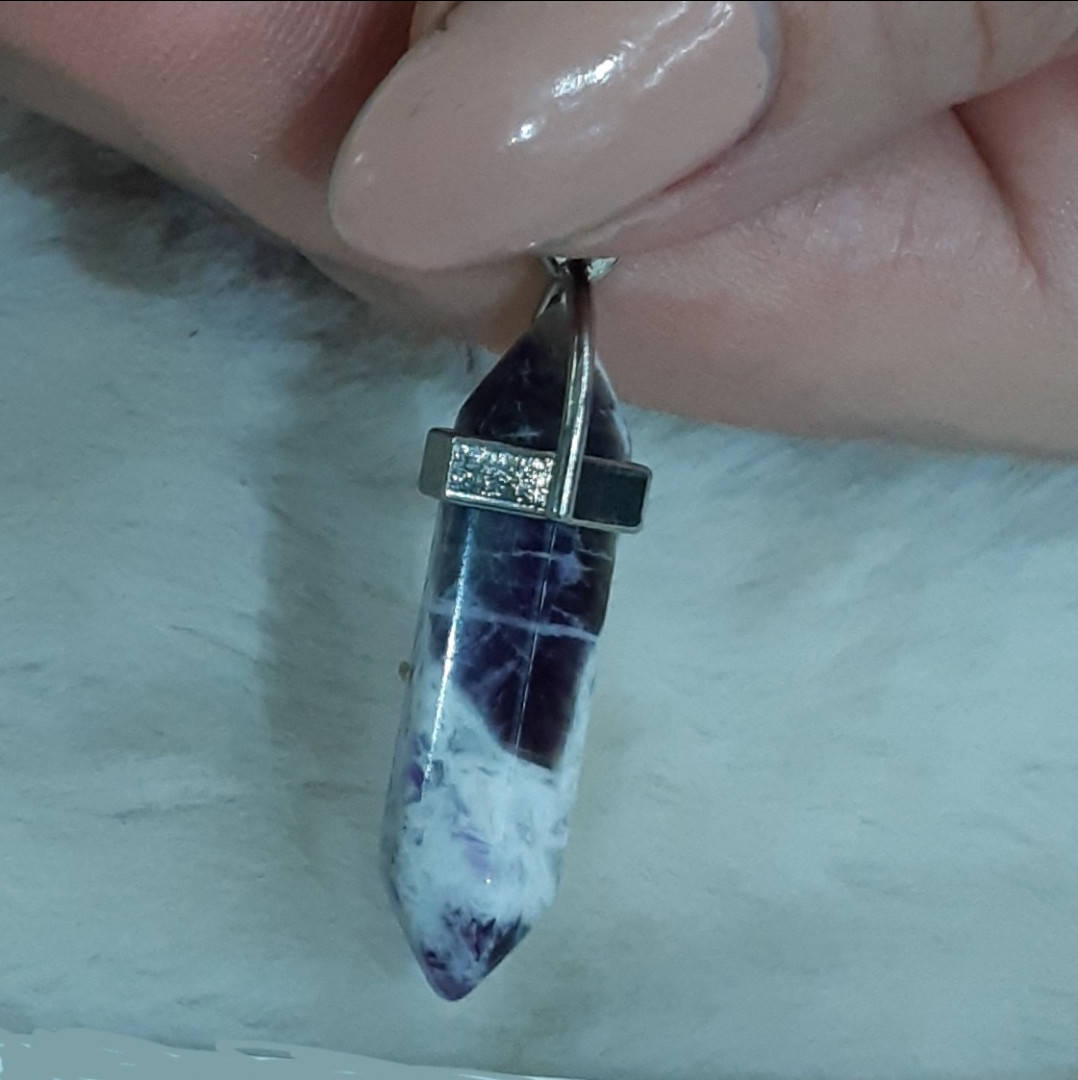 

Кулон кристалл натуральный Аметист - лечебный камень для оптимизма, жизненной энергиии и победы