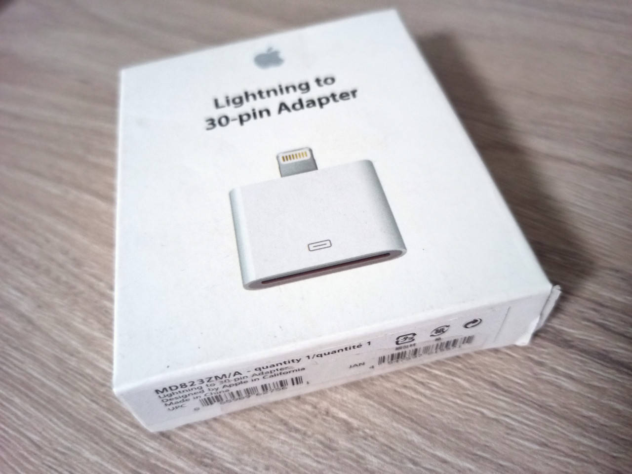 

Apple md823 adapter 30 pin to Lightning переходник айфон 4 на 5 6 7 8, Белый