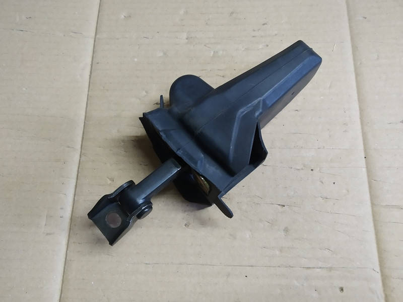 

Ограничитель двери BMW 3 Series E46 1998-2005 задний правый 51228231996; 512281609631