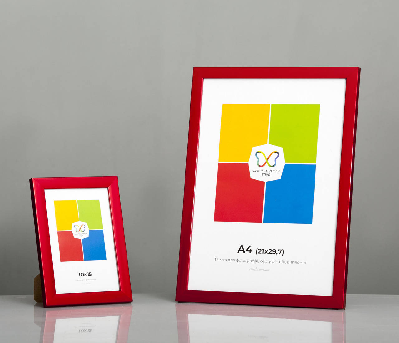 

Фоторамка пластиковая 10х15 (А6) красный металлик. Рамка формата (А6) для фото, документов.
