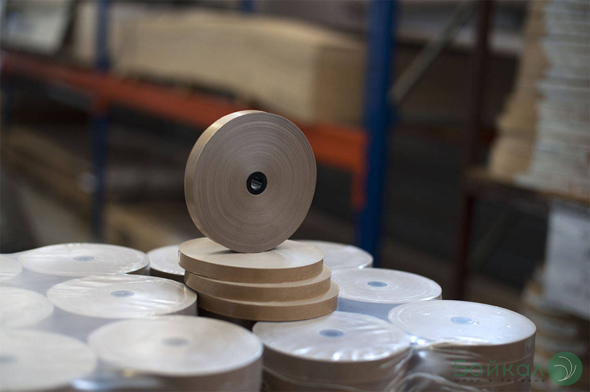 

Гумирка для склеивания шпона коричневая: ширина-20 мм, длина-200 м/п, Коричневый