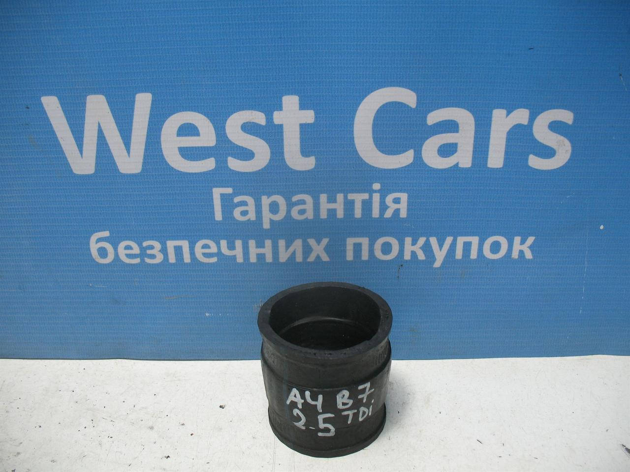 

Патрубок турбіни 2.5TDI Audi A4 с 2004 по 2005