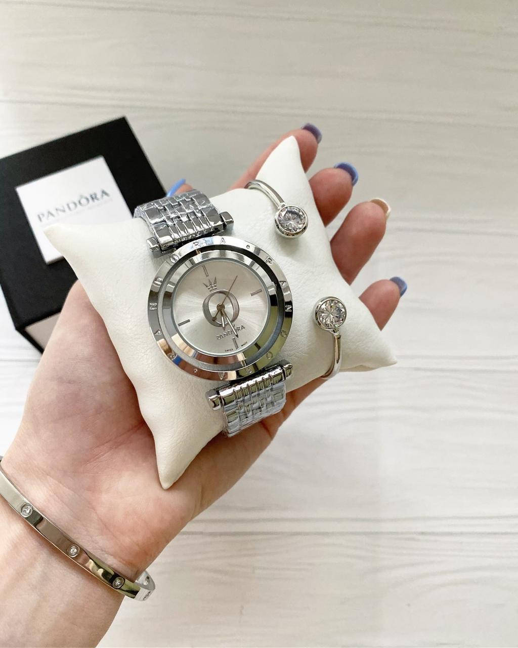 

Женские часы Pandora