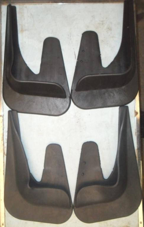 

Брызговики универсальные MUD FLAPS ПАРА