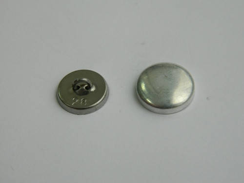 

Пуговица под обтяжку на металлической ножке № 28 - 16,6 мм