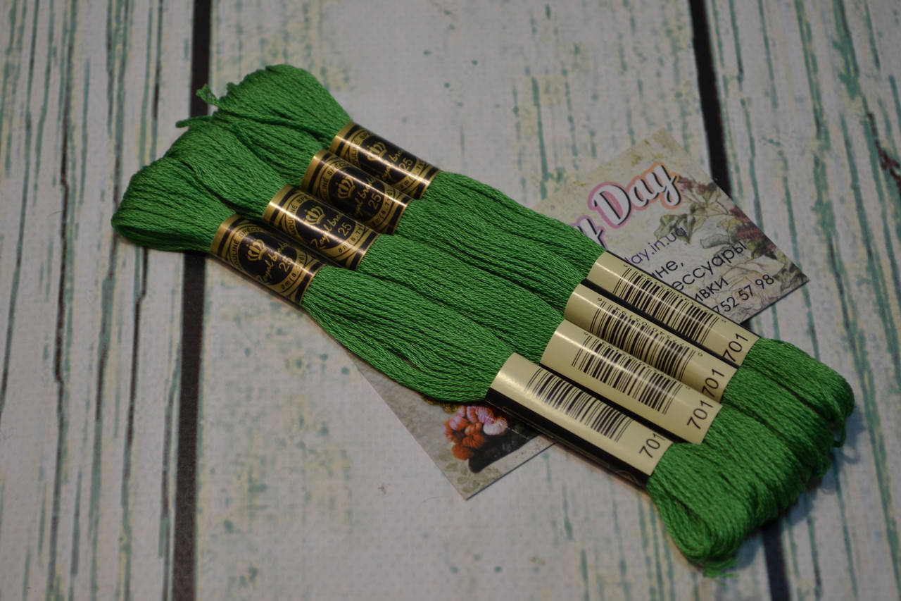 

Мулине Royal Broderie, цвет №701