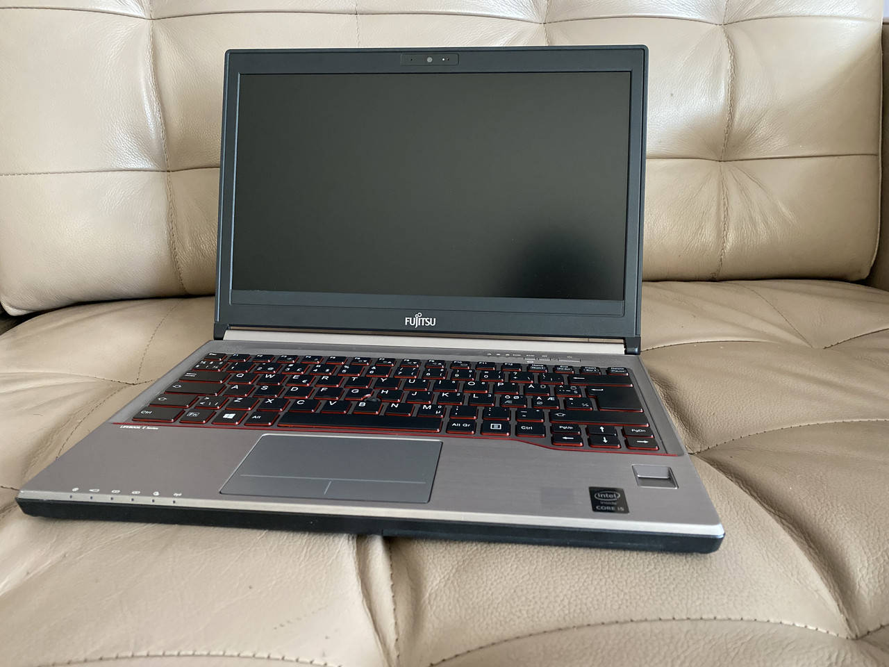 

Ноутбук Fujitsu lifebook E734 \ 13.3 \ Core I5 \ 8 \128 GB
