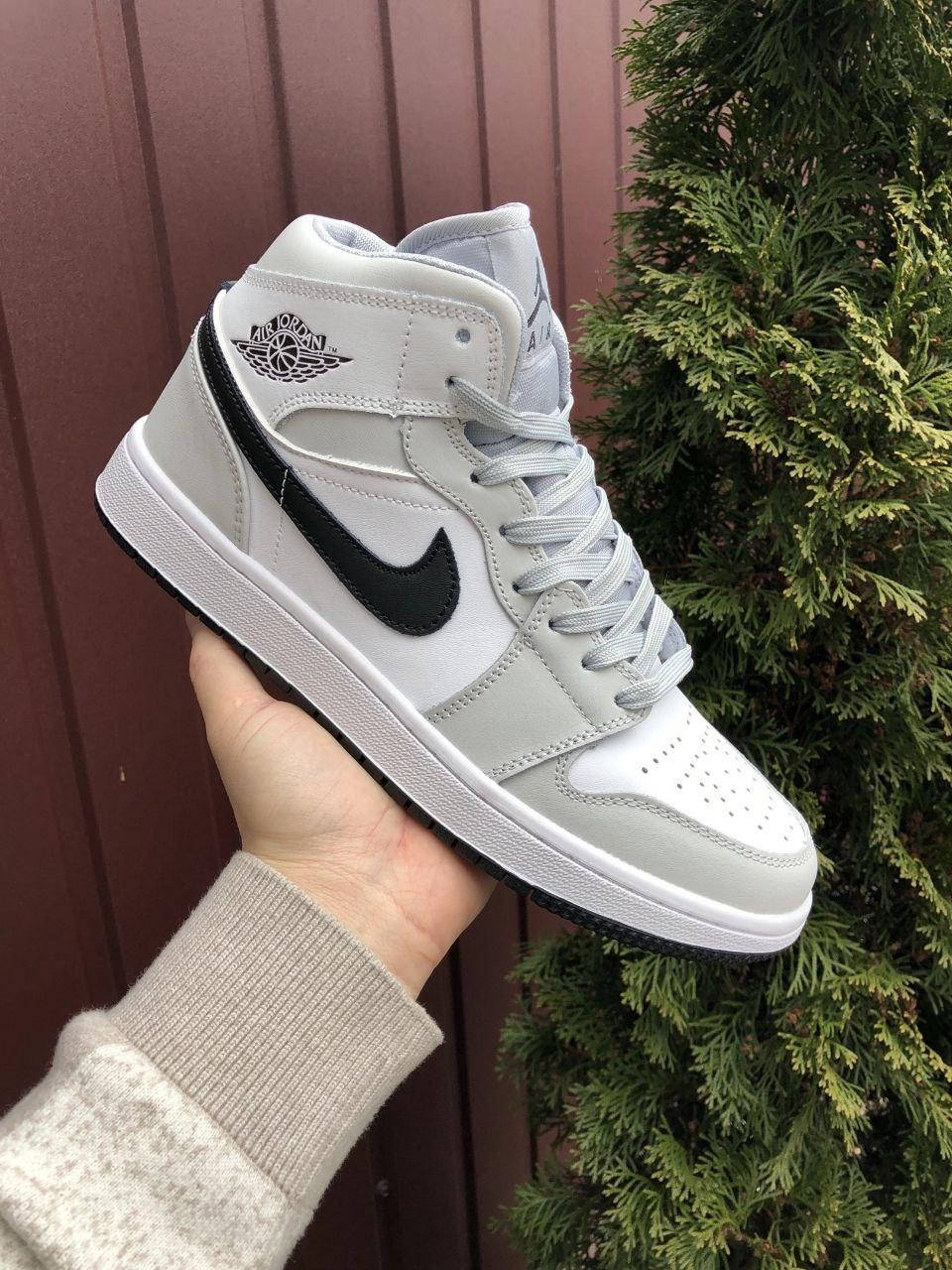 

Кроссовки мужские Nike Air Jordan 1 Retro, найк аир джордан высокие серые с черным белым кожа 44-28 см, Серый