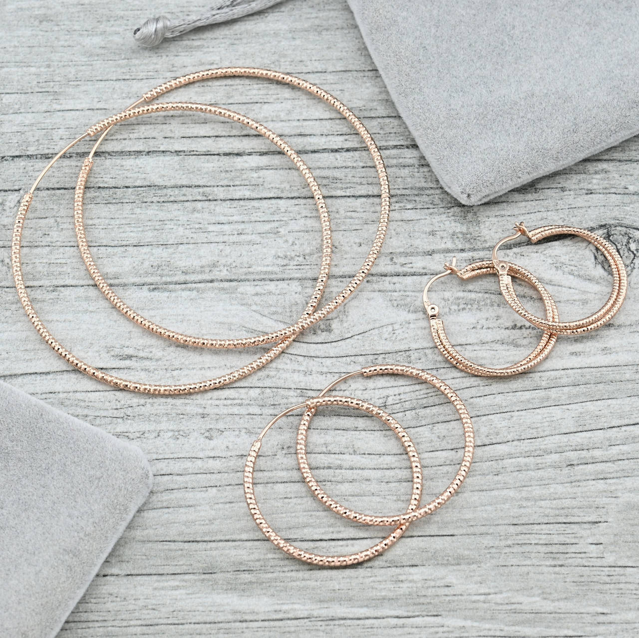 

Набор 32173 серьги кольца 3 пары размеры 30-60 мм позолота РО