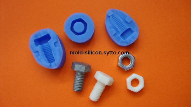 

Силиконовый молд "Болтик и гаечка" (винтик)