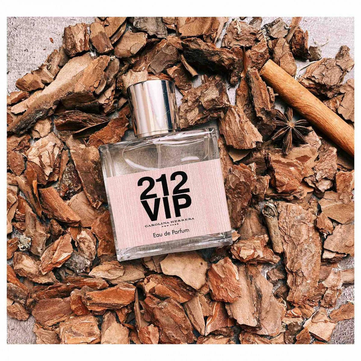 

Carolina Herrera 212 Vip - Perfume house Tester 60ml