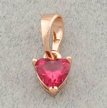 

Кулон Xuping для цепочки до 3 мм 80149 размер 12х5 мм малиновые фианиты вес 0.4 г позолота РО