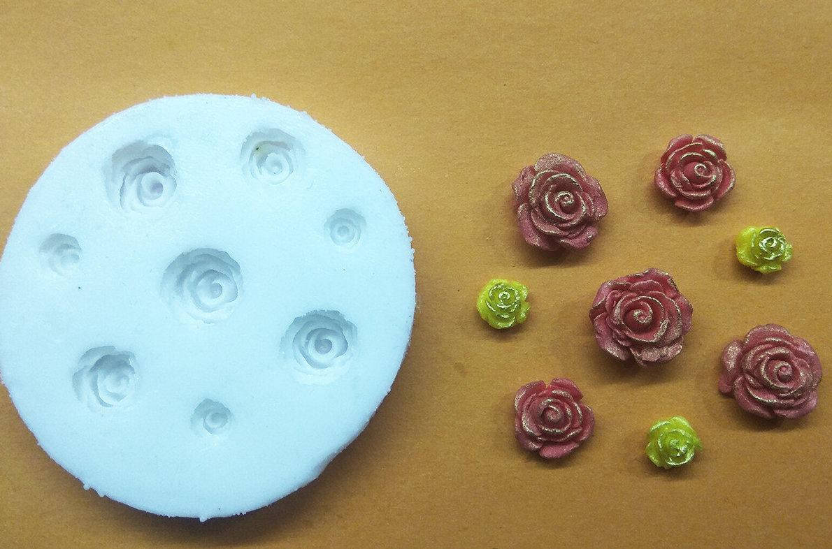 

Молд кондитерський силіконовий для мастики Трояндочки