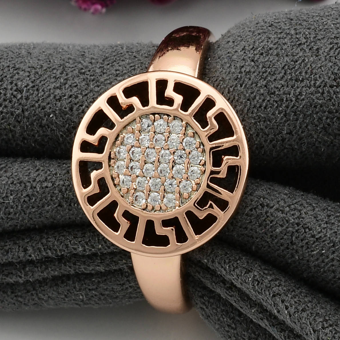 

Кольцо Xuping 30719 ширина 14 мм белые фианиты позолота РО размер 21