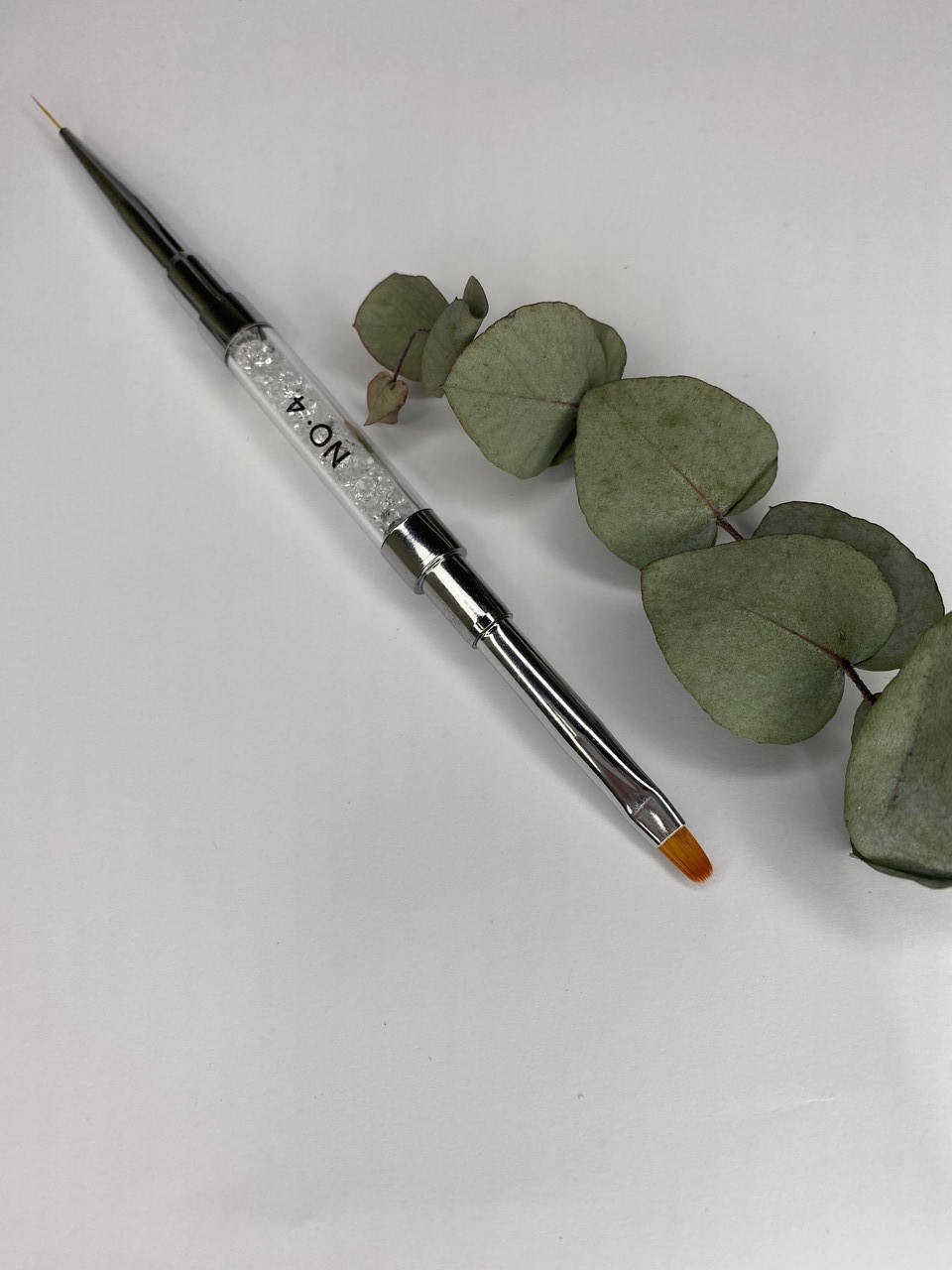 

Двусторонняя кисть для геля с лайнером номер 4