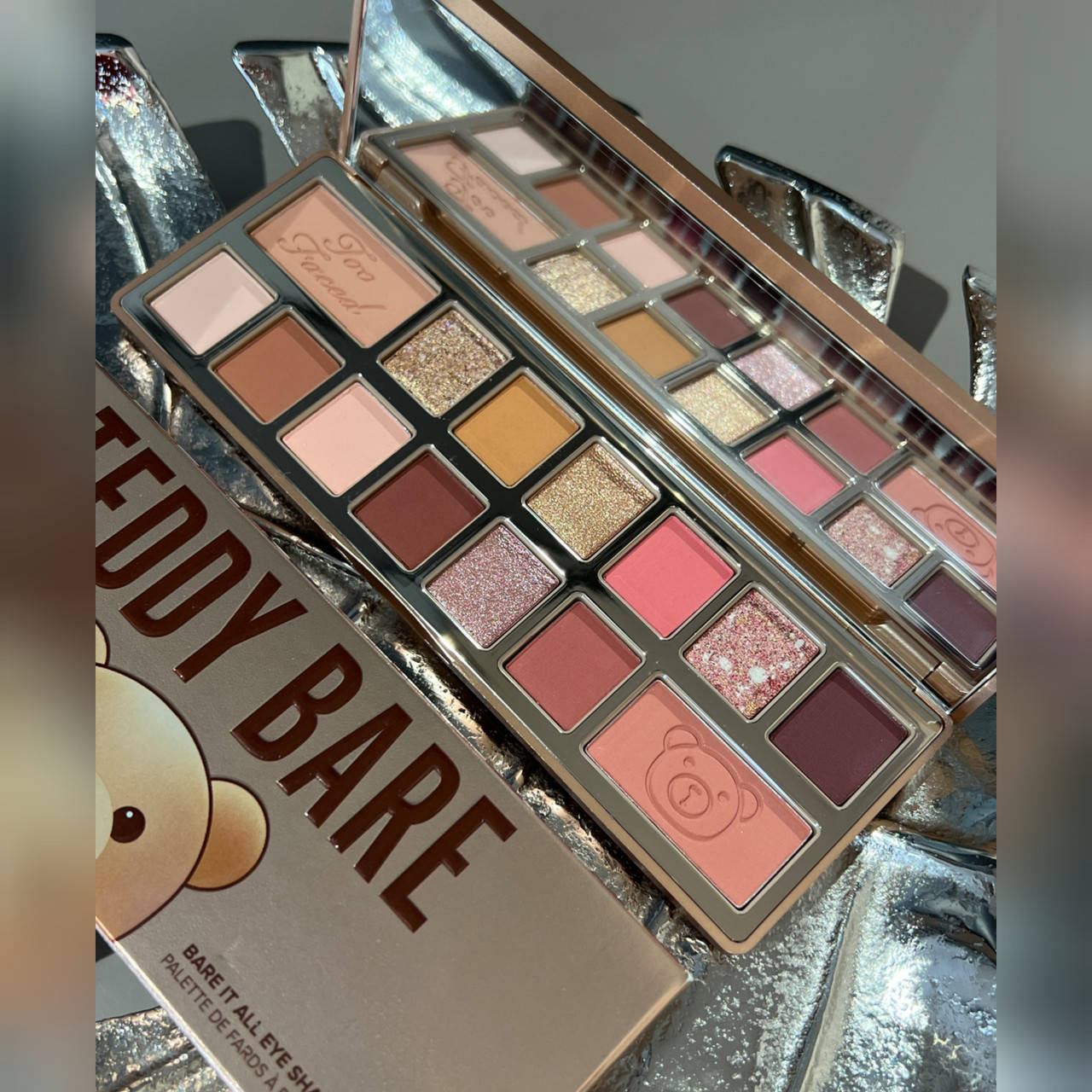 

Палетка теней Too Faced Teddy Bare It All Eyeshadow Palette