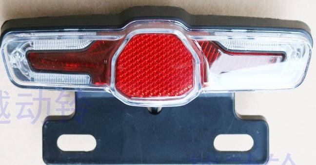 

Задний фонарь с поворотами