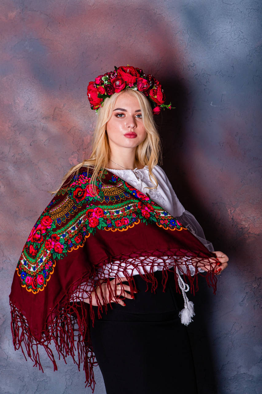 

Українська хустка (100×100) бордова