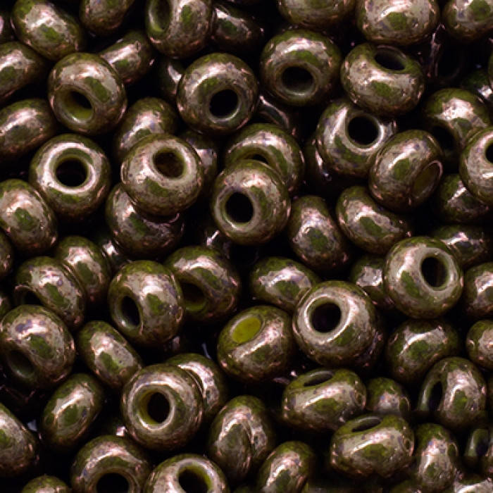 

Бисер Preciosa 10/0 Непрозрачный Радужный Отверстие Круглое Цвет: 83112 Коричневый 50г