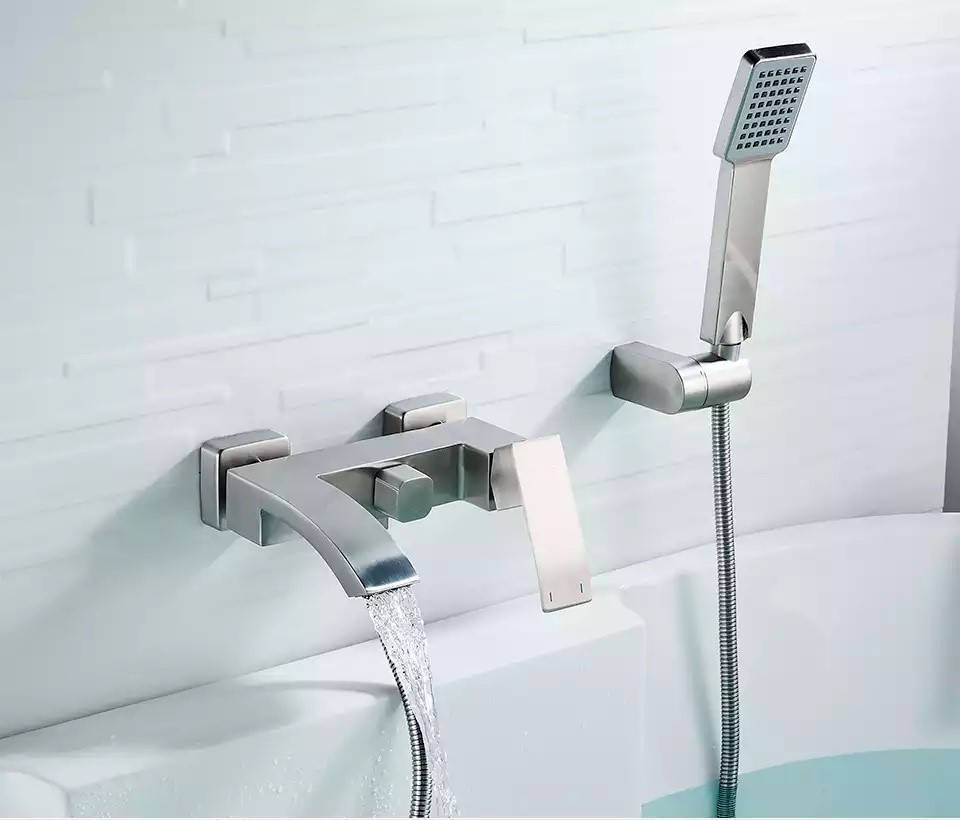 

Смеситель для ванны из нержавеющей стали (SUS304) SANTEP 546-2