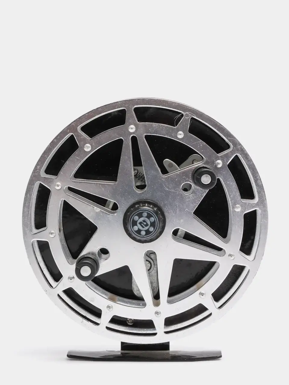 

Катушка инерционная XT 918