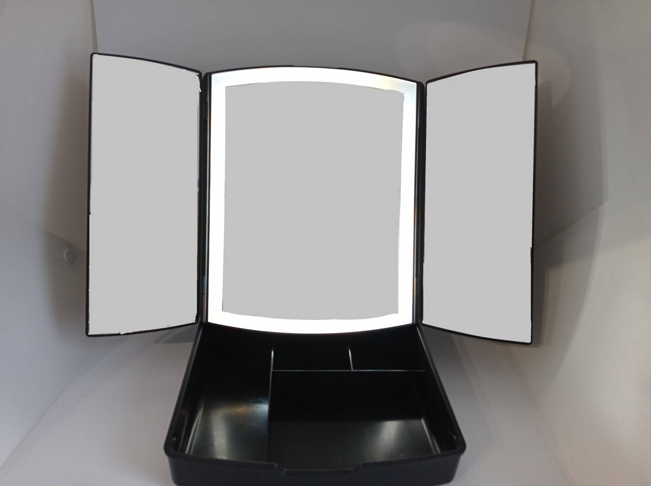 

Дзеркало-органайзер My Foldaway Lighted Makeup Mirror чорне