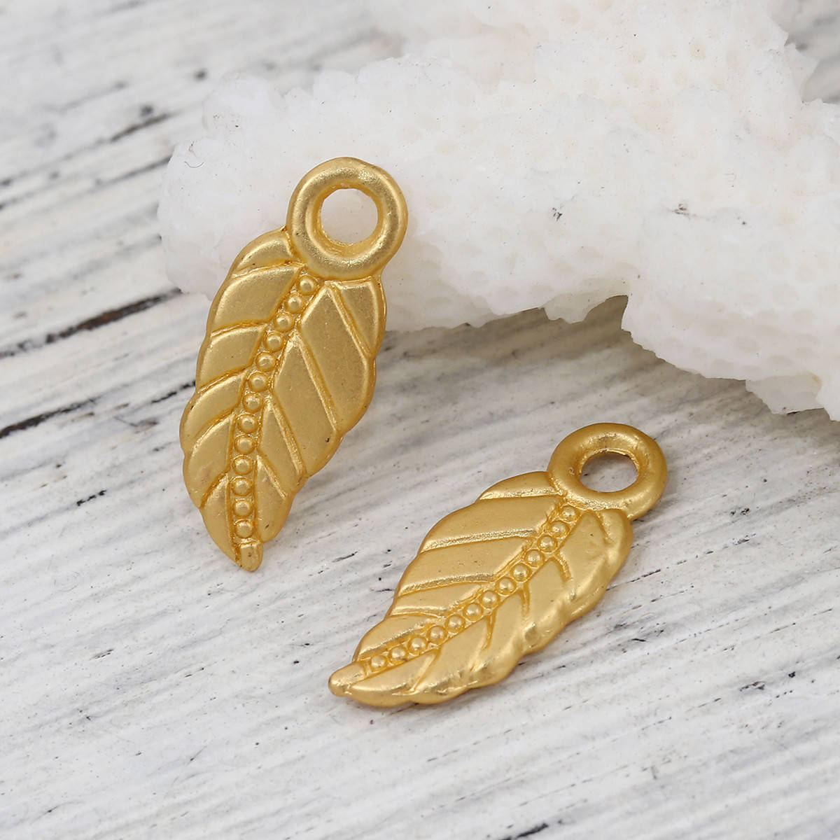 

Подвеска " Лист ", Металл, Матовый золотой цвет, 17 mm x 7 mm