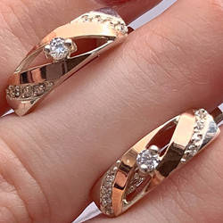 

Серебряные серьги с золотыми накладками с фианитами ГТ-109