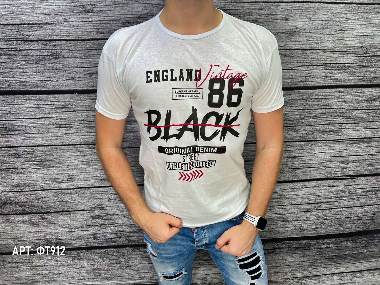 

Мужская футболка. Размеры: M, 2XL (маломерят на размер)