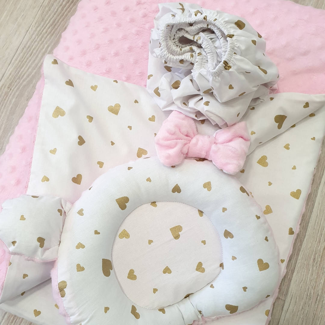 

Набор в коляску " золотые сердечки"