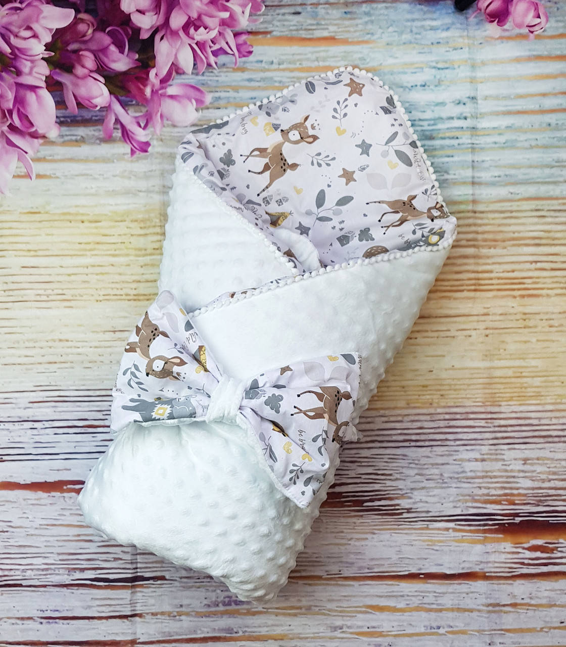 

Конверт на выписку для новорожденных в роддом для девочки для мальчика демисезон Оленята, Белый