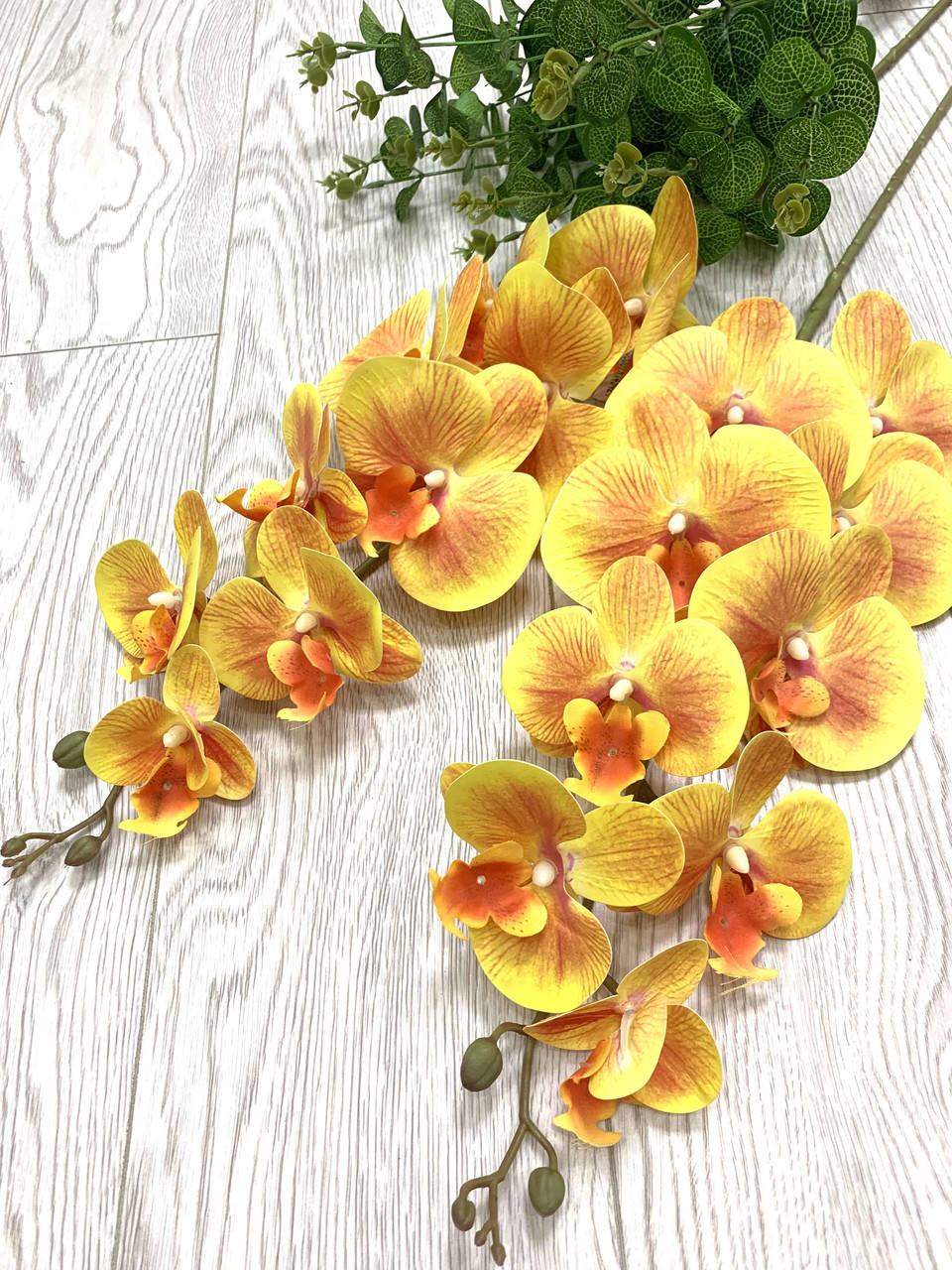 

Искусственная орхидея фаленопсис 3 D ( 107 см )