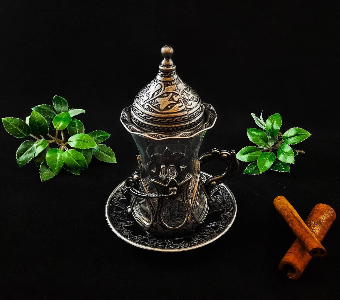 

Турецкий стакан Армуды с лукумницей для чая и кофе. Бронза, Белый