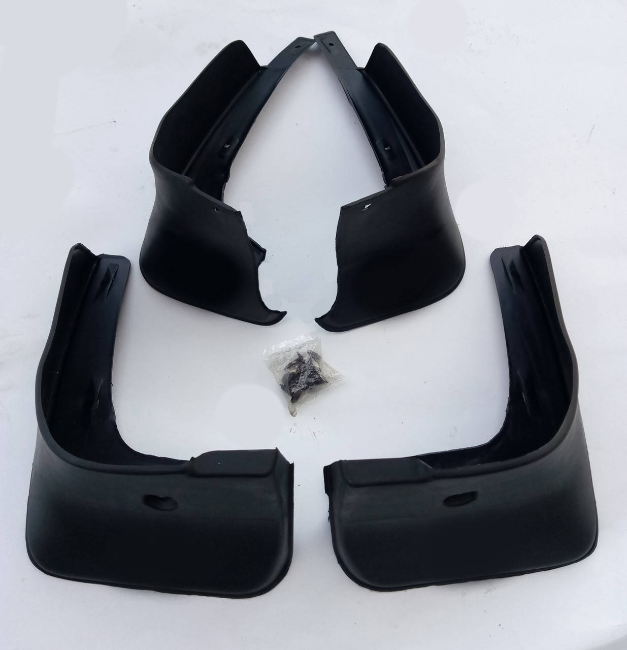 

Брызговики Toyota Corolla E140 E150 2006-2012