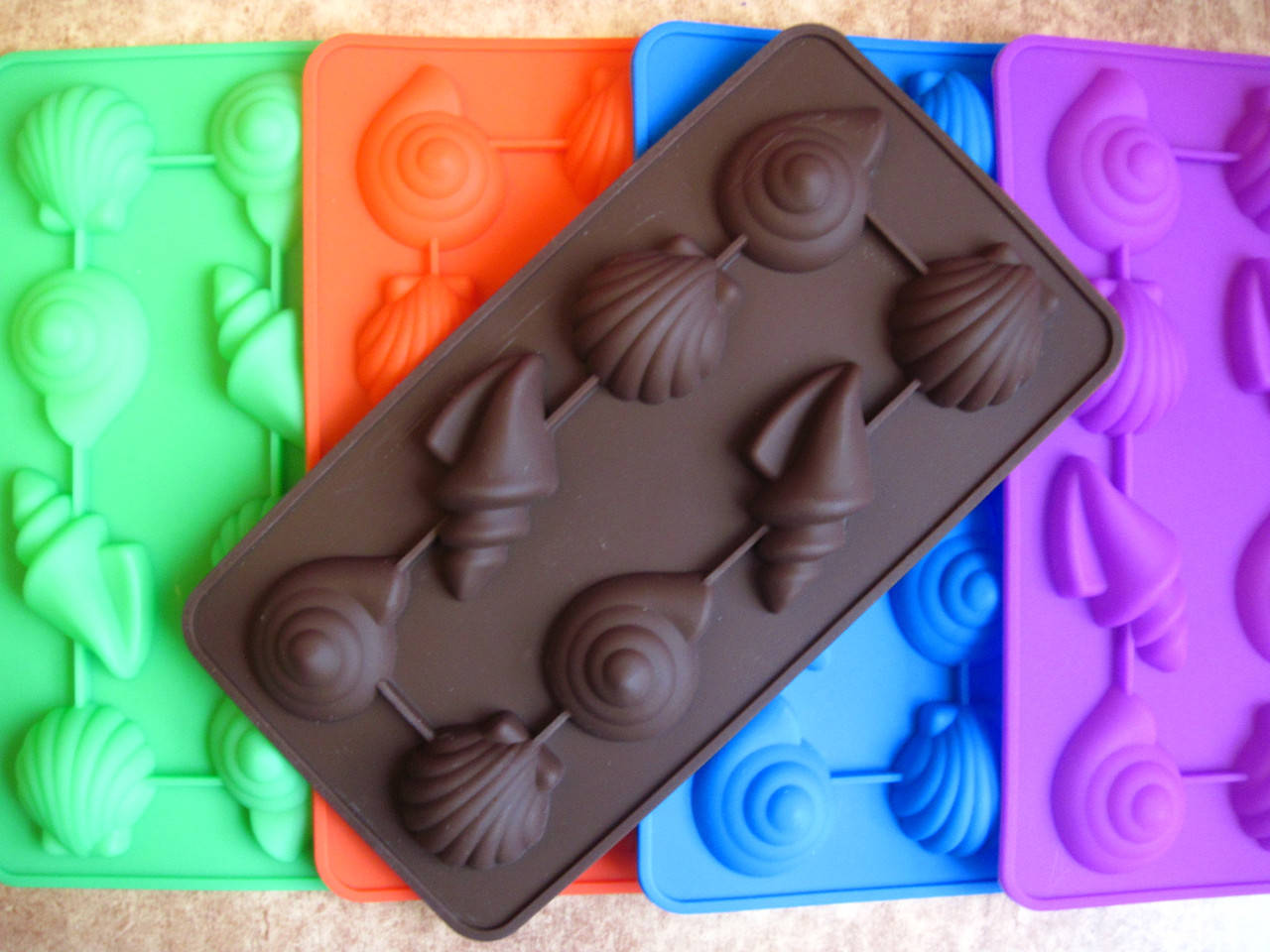 

Форма РАКУШКИ (силиконовая,для конфет), Разные цвета