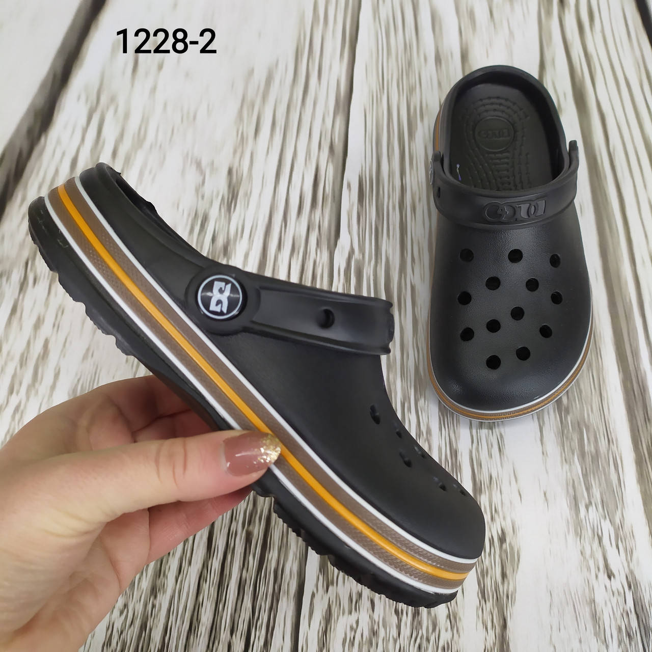 

Кроксы сабо детские для мальчика черные Dago Style р-р 33-36, Черный