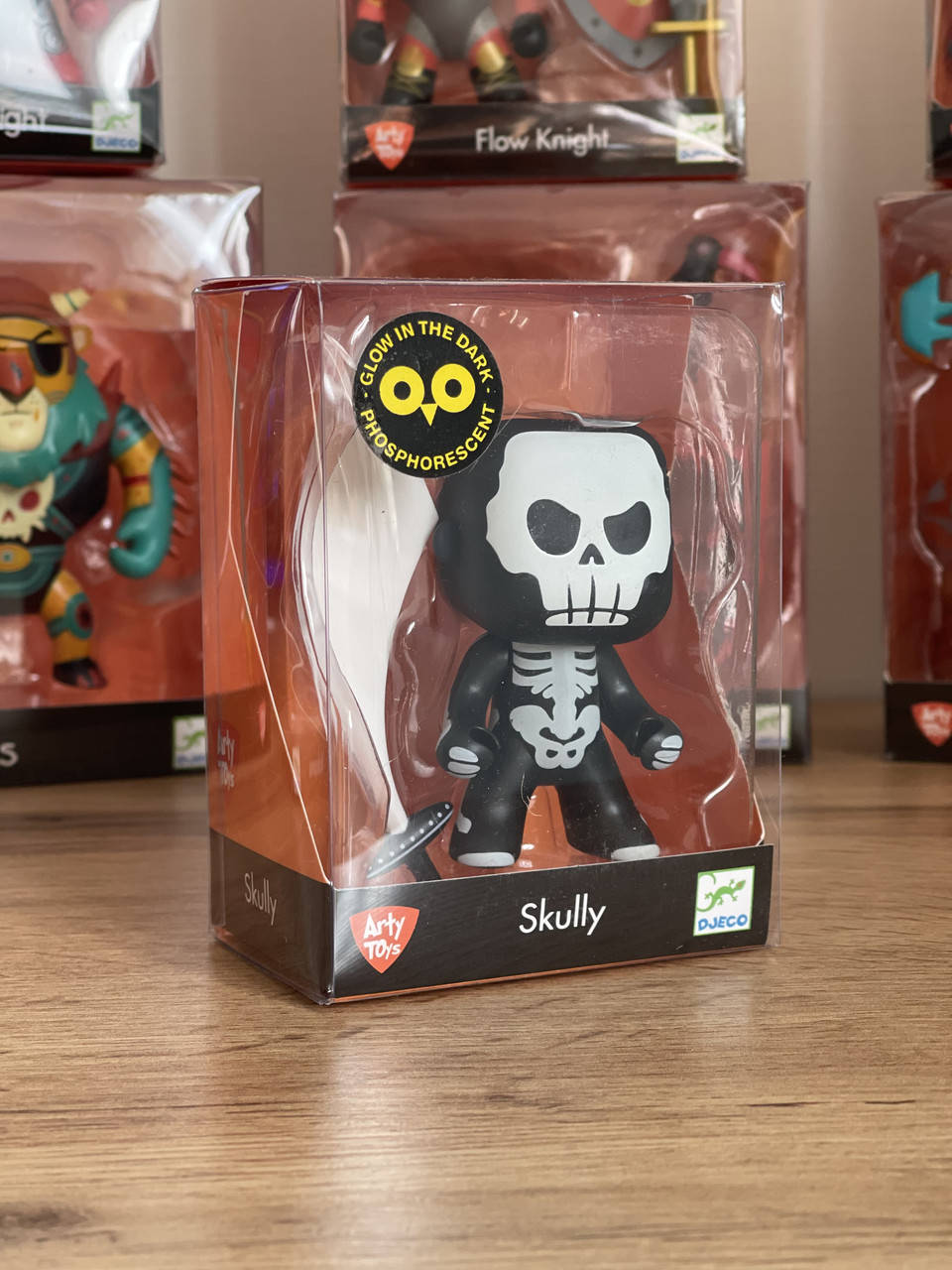 

DJECO Фигурка Arty toys Skully рыцарь - Скалли (светится в темноте)