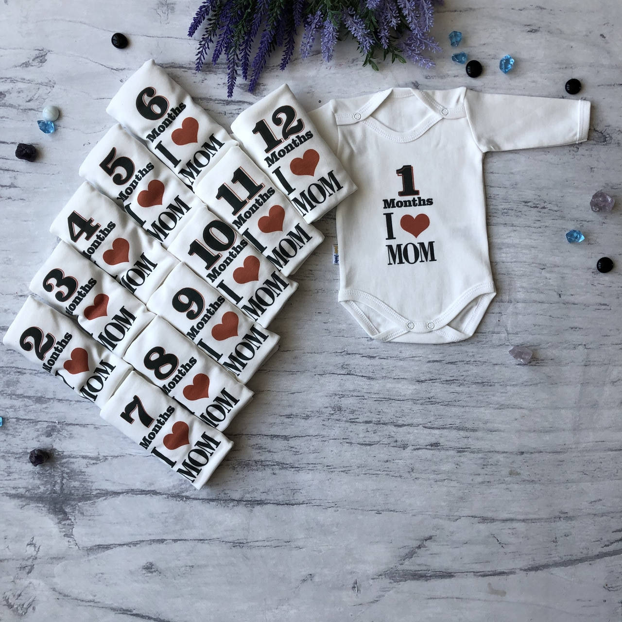 

Бодики с цифрами на каждый месяц до года 3. Размер 4 мес, 8 мес, 9, 10, 11, 12 мес