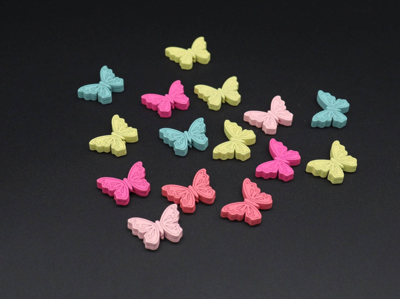 

Деревянная заготовка. Бабочка. Цвет микс. 24х17мм