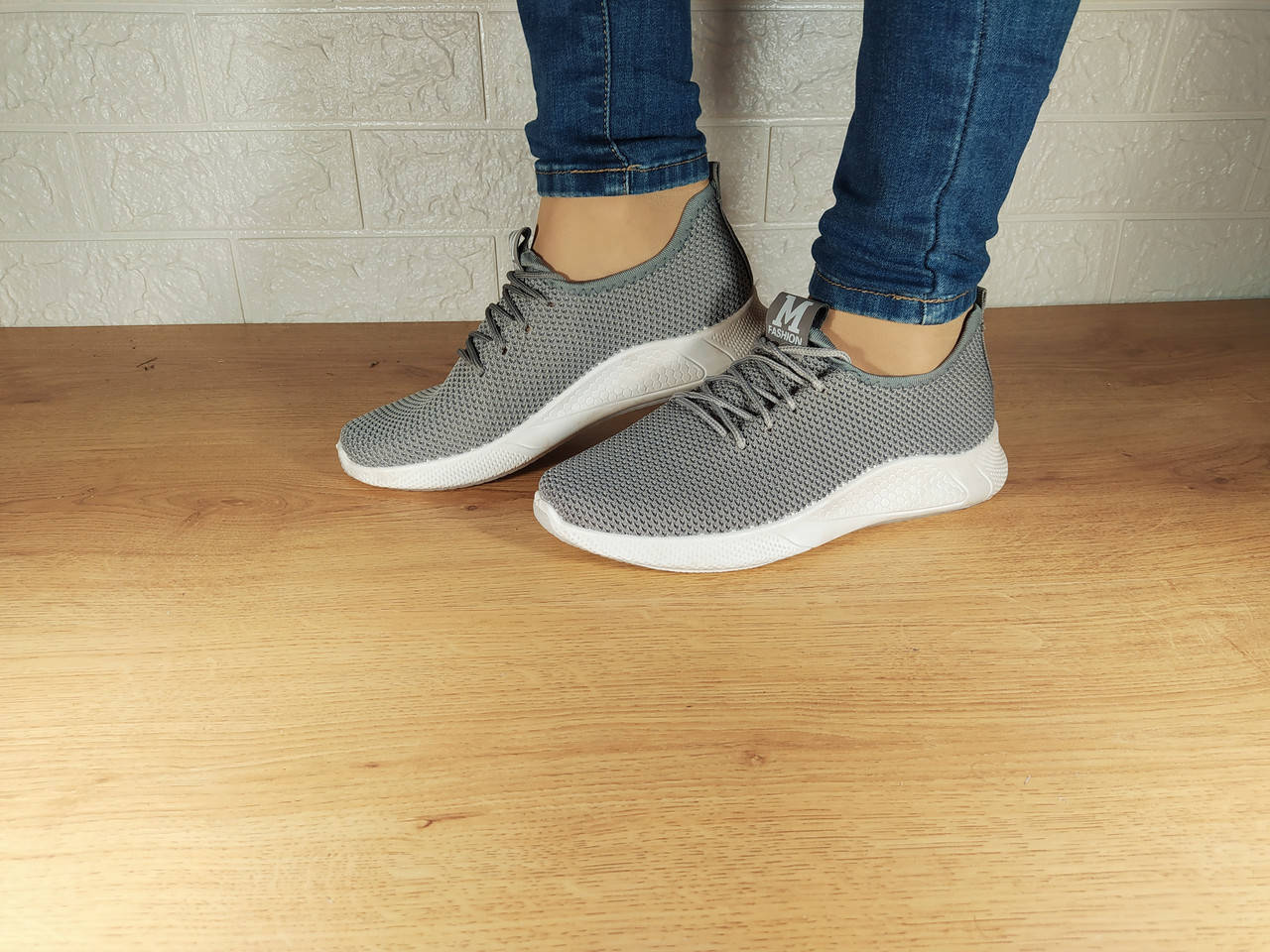 

Слипоны женские сетка серые на белой подошве 40=25см