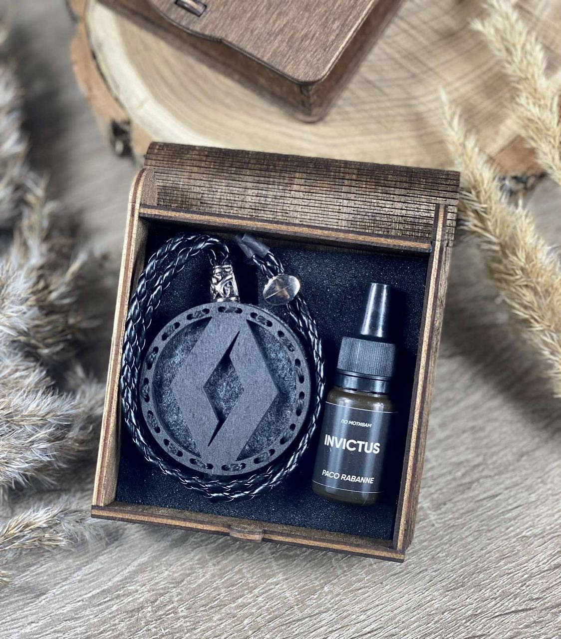 

Ароматизатор в авто из натурального дерева с логотипом RENAULT