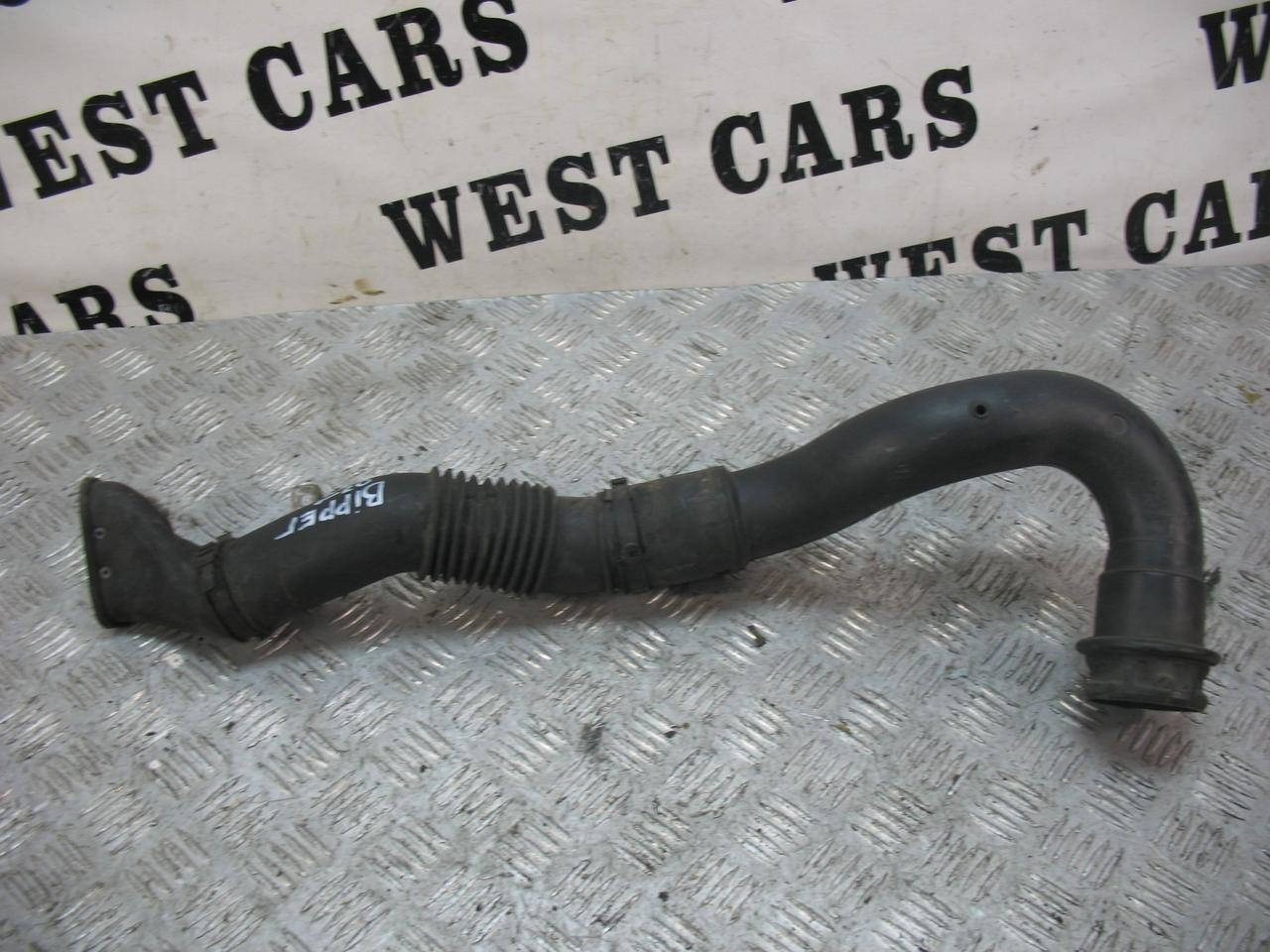 

Патрубок воздушного фильтра 1,4HDI на Пежо Биппер Peugeot Bipper с 2007 по 2015