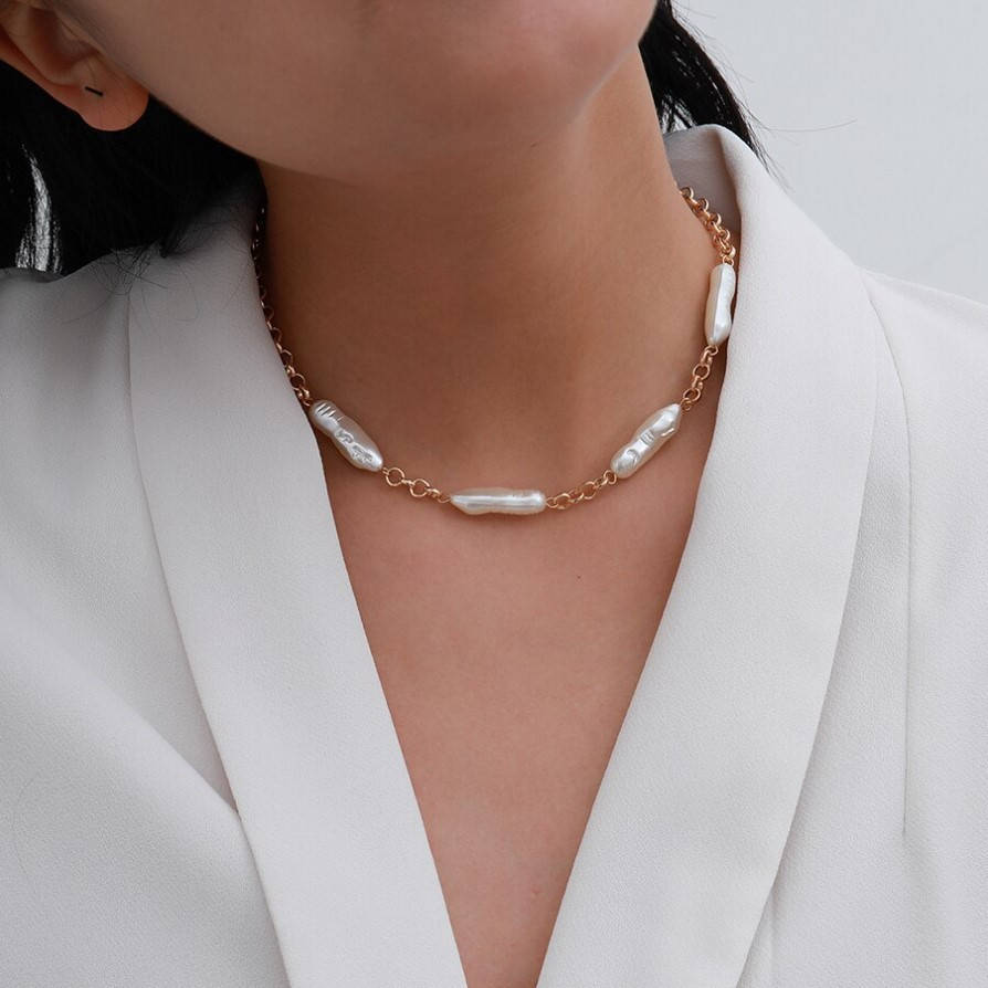 

Женское жемчужное колье ожерелье на шею золотистого цвета