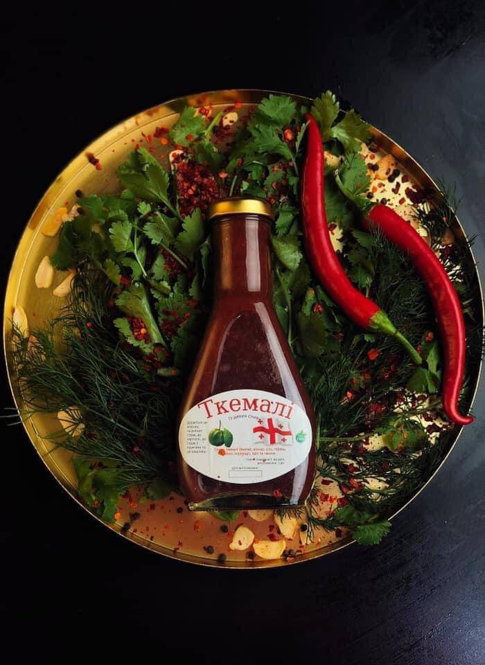 

Ткемалі червоне