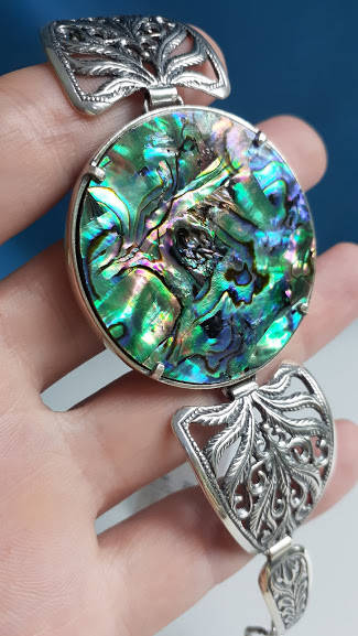 

Шикарный серебряный браслет перламутром гелиотис