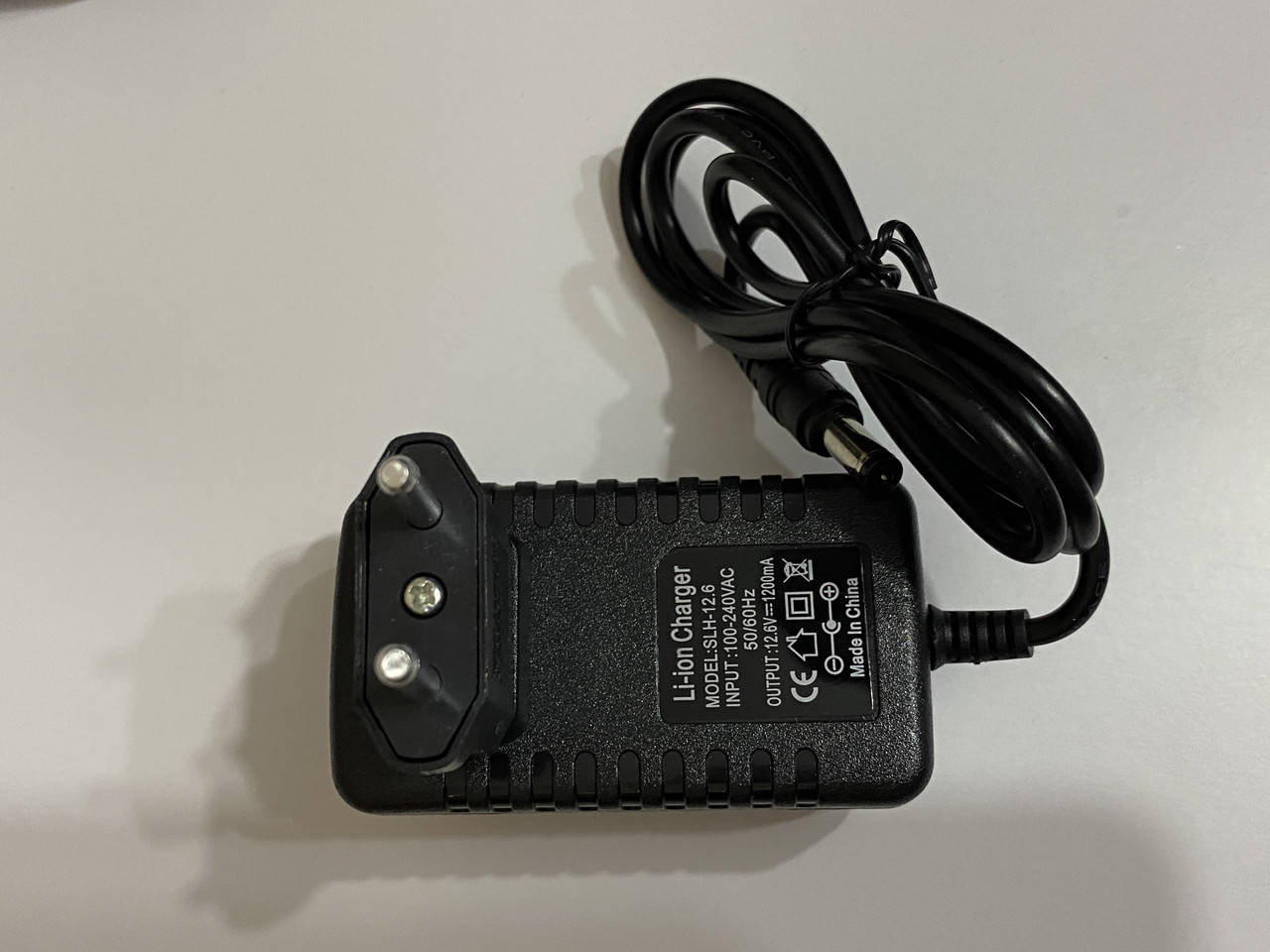 

Зарядное устройство для аккумулятора 3s Li-ion, Li-Pol 12.6В 1,2A