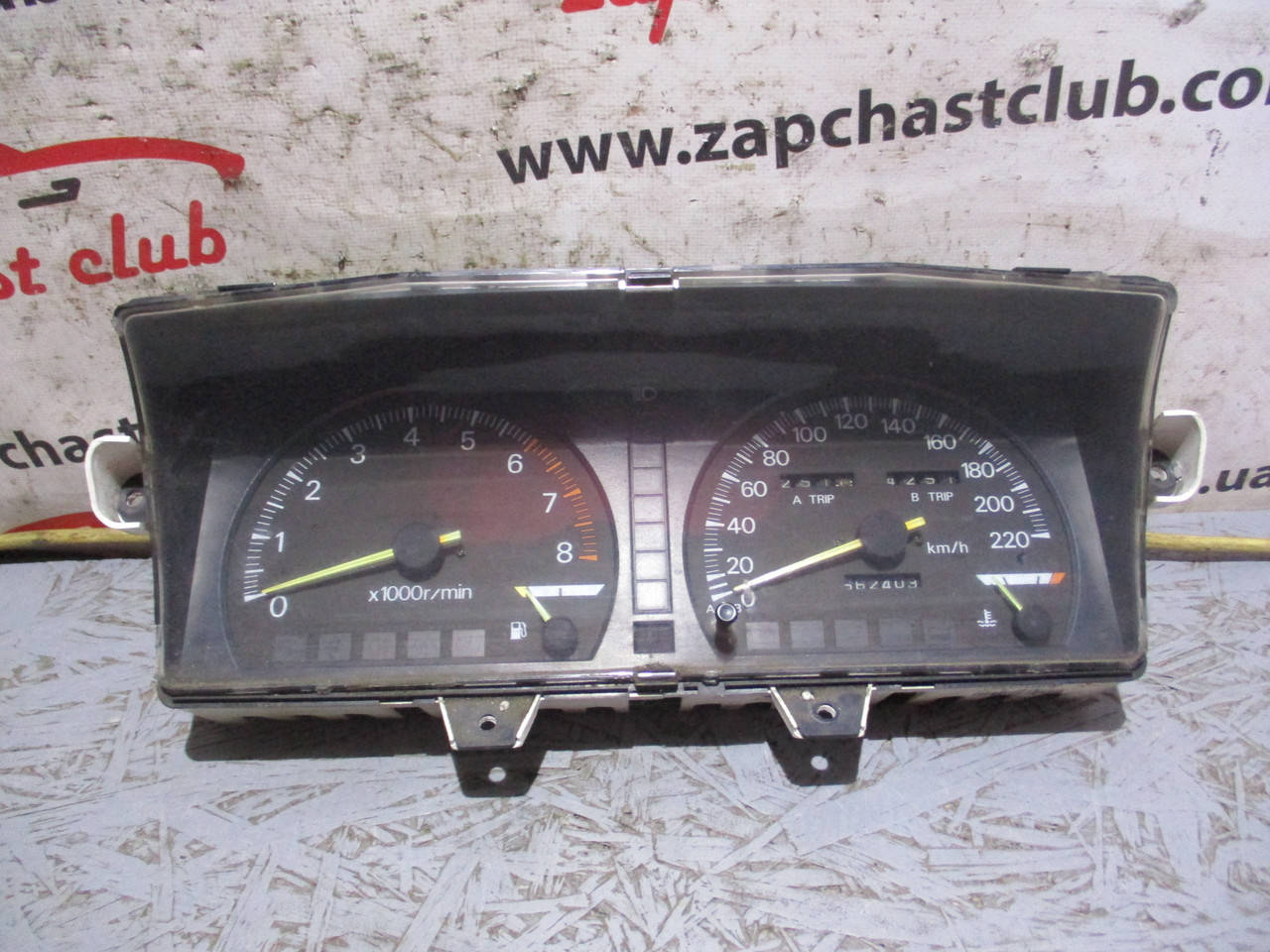 

Панель / щиток приборов, мкпп MB521495 9917315 Galant 88-92r Mitsubishi