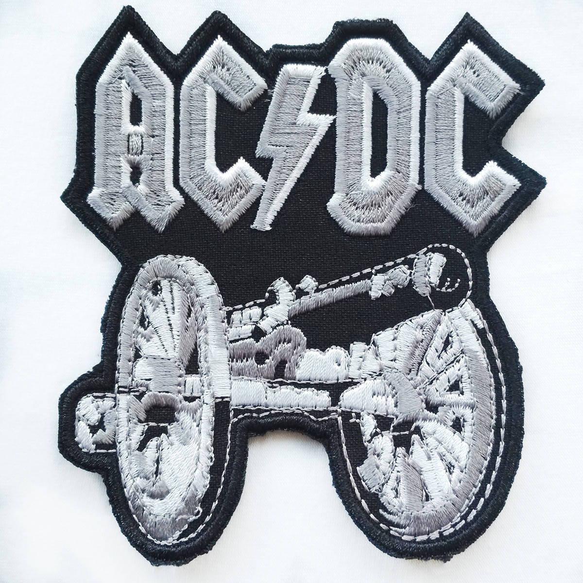 

Нашивка AC/DC (For Those About To Rock)