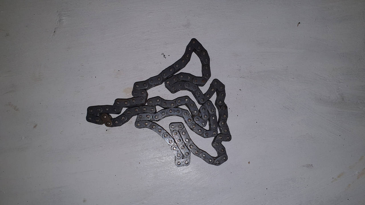 

Цепь привода распределительного вала ВАЗ-2101. СССР.