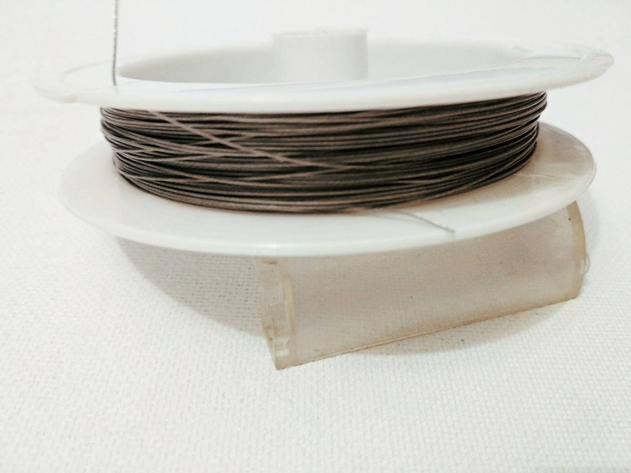 

Ювелирный тросик 0.38 мм, Коричневый